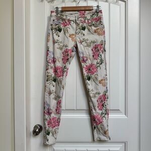 Ralph Lauren Denim & Supply Cream Floral Low Rise Skinny Jeans. 27” by 28”